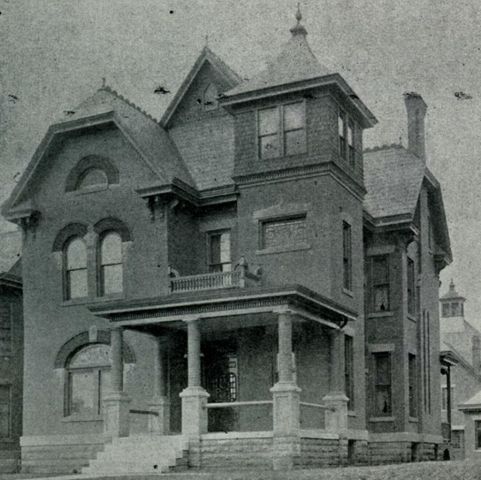 130 Buttles Avenue, Columbus, OH 43215