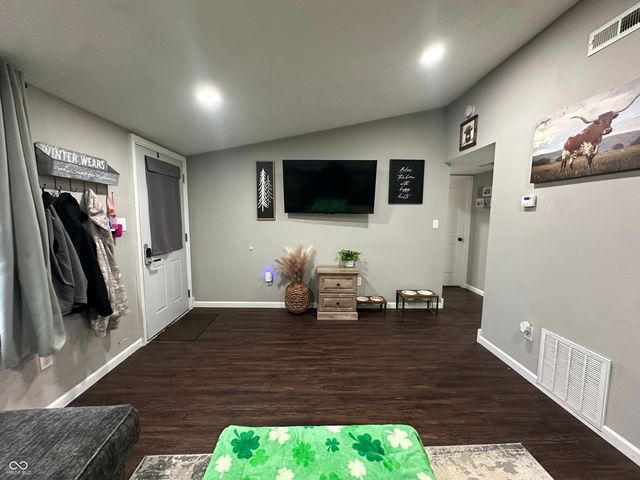 814 Pell Drive, Brazil, IN 47834