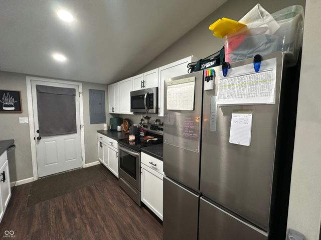 814 Pell Drive, Brazil, IN 47834