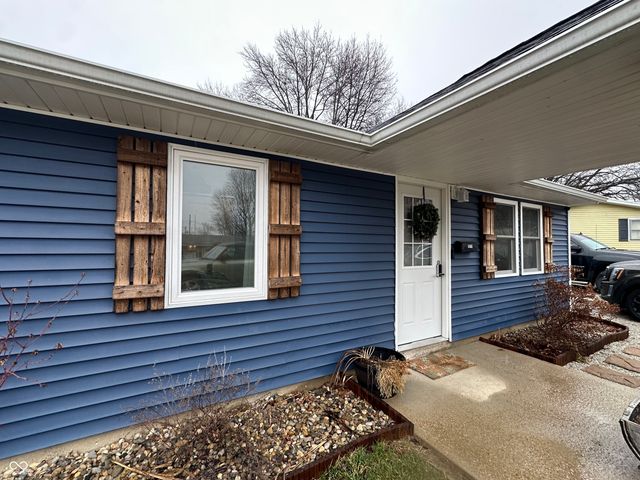 814 Pell Drive, Brazil, IN 47834