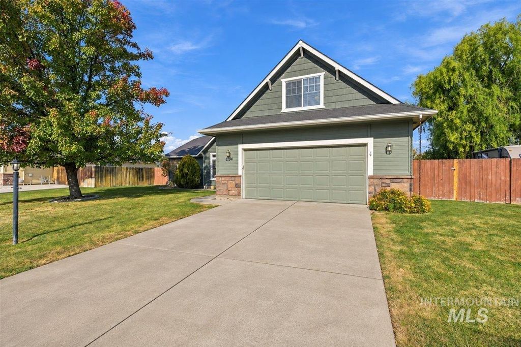 8194 E Colter Bay Dr, Nampa, ID 83687 photo 2