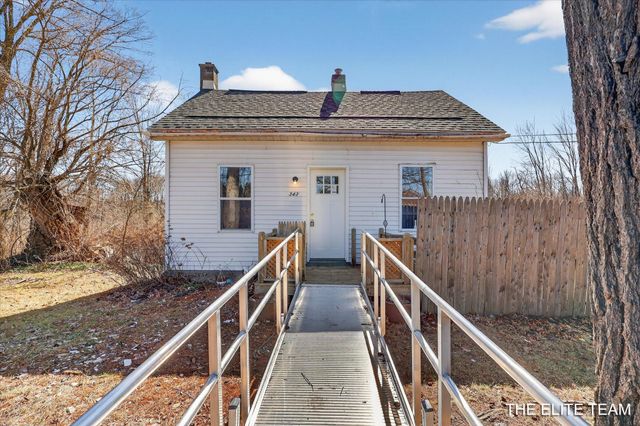 343 W Long Lake Road, Orleans Twp, MI 48865