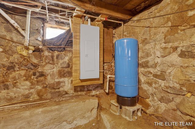 343 W Long Lake Road, Orleans Twp, MI 48865