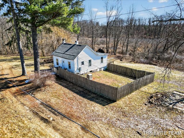 343 W Long Lake Road, Orleans Twp, MI 48865