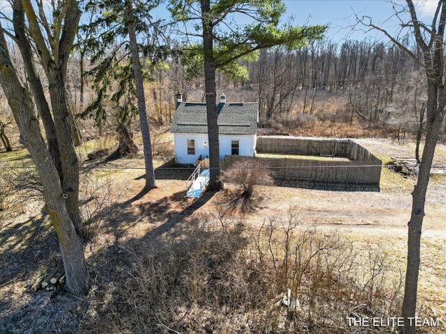 343 W Long Lake Road, Orleans Twp, MI 48865