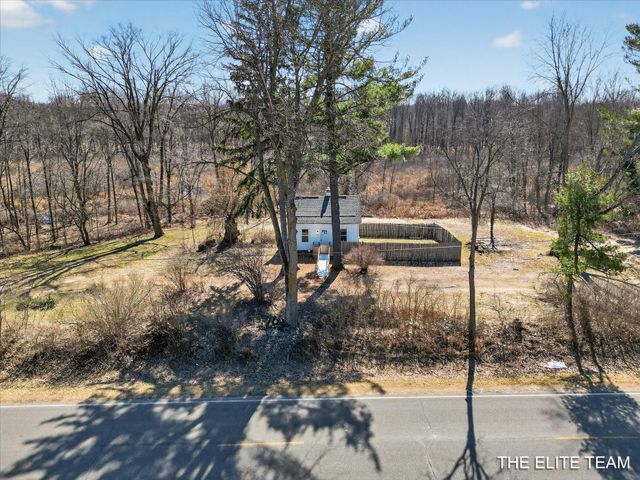 343 W Long Lake Road, Orleans Twp, MI 48865