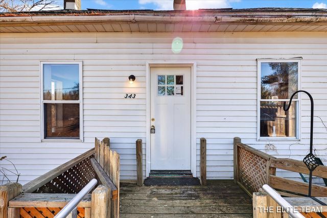 343 W Long Lake Road, Orleans Twp, MI 48865