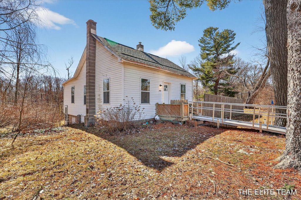 343 W Long Lake Road, Orleans Twp, MI 48865