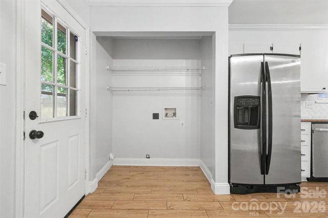 6739 Old Meadow Road, Charlotte, NC 28227