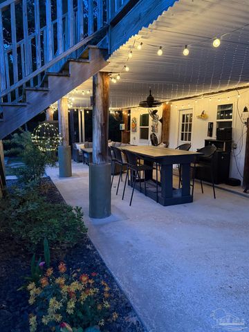 5804 Shady Bayou Ln, Milton, FL 32583