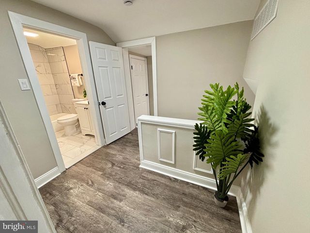 123 RODNEY DR, New Castle, DE 19720