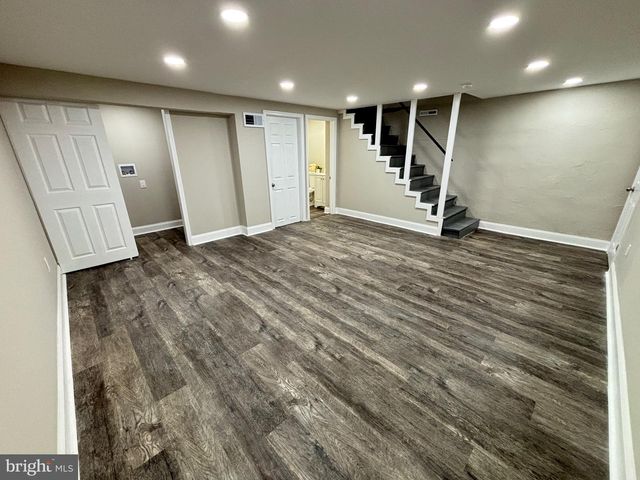 123 RODNEY DR, New Castle, DE 19720