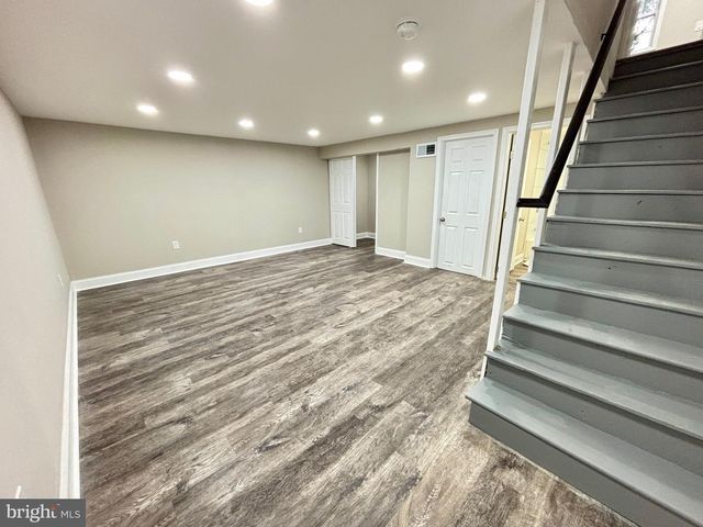 123 RODNEY DR, New Castle, DE 19720