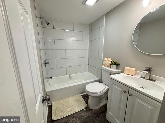 123 RODNEY DR, New Castle, DE 19720