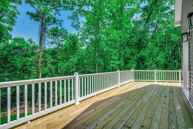 1673 Carriage Ln., Little River, SC 29566