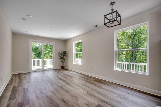 1673 Carriage Ln., Little River, SC 29566