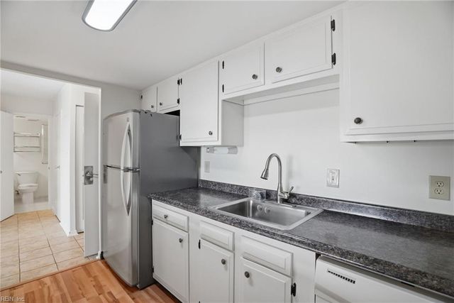 500 Pacific Ave Unit 311, Virginia Beach, VA 23451