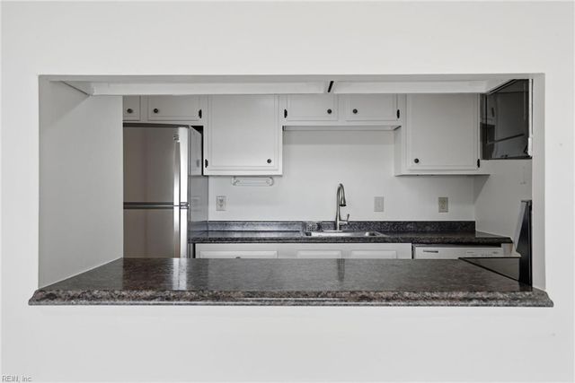 500 Pacific Ave Unit 311, Virginia Beach, VA 23451