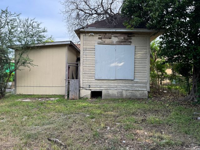 1027 Vermont St, San Antonio, TX 78211