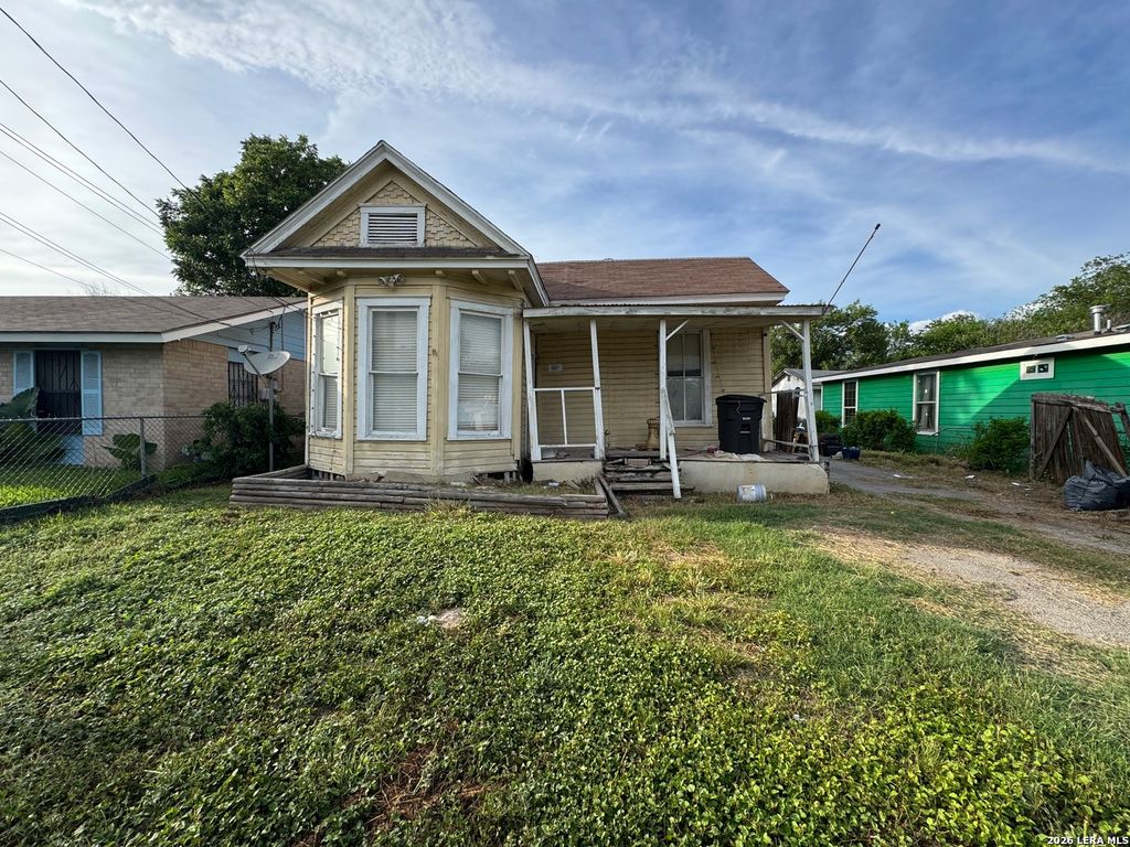 1027 Vermont St, San Antonio, TX 78211