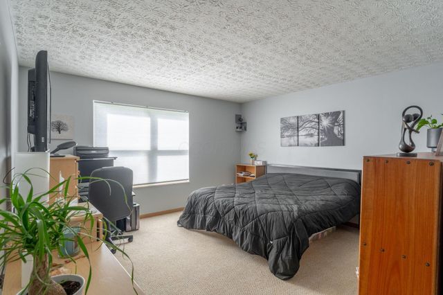 5223 Bressler Drive, Hilliard, OH 43026