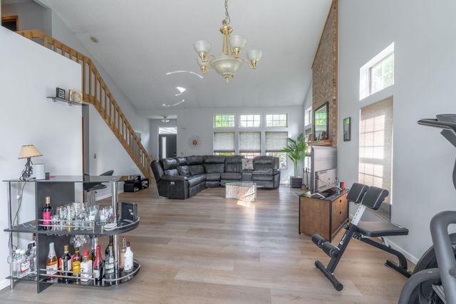 5223 Bressler Drive, Hilliard, OH 43026