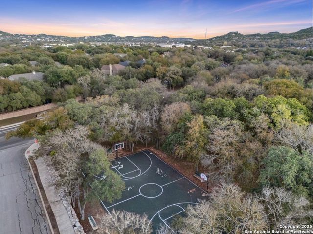 24510 Brazos Stage, San Antonio, TX 78255