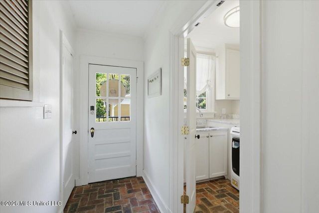 1521 Saint Ann Street, Jackson, MS 39202