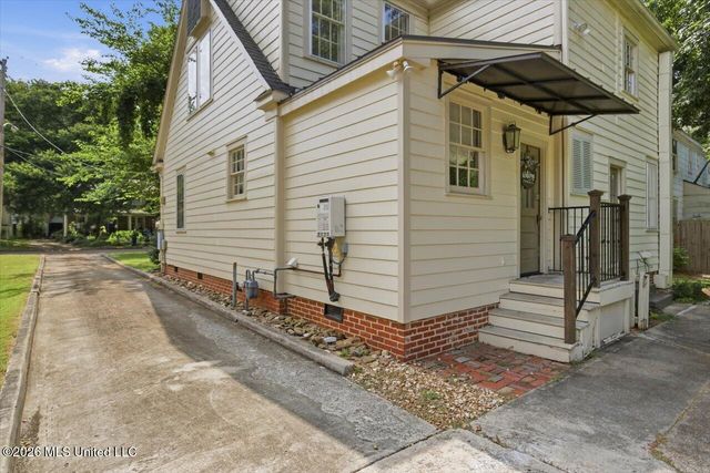 1521 Saint Ann Street, Jackson, MS 39202