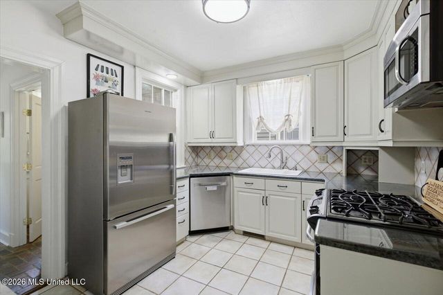 1521 Saint Ann Street, Jackson, MS 39202
