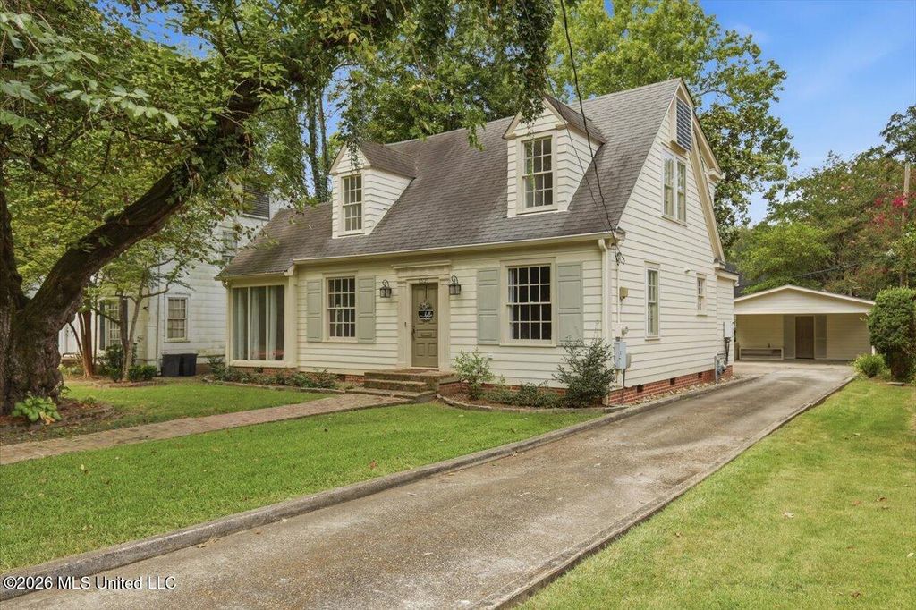 1521 Saint Ann Street, Jackson, MS 39202