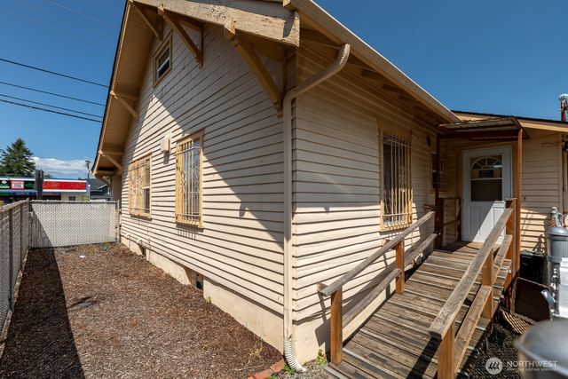3606 S 12th Street, Tacoma, WA 98405