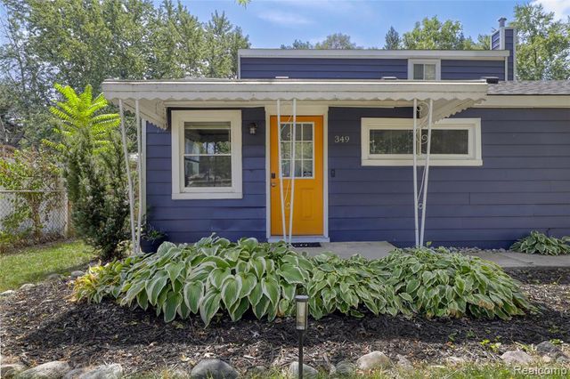 349 W Beechdale Street, Commerce Twp, MI 48382