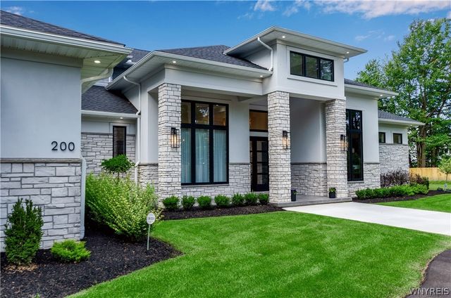 200 Paradise Road, Amherst, NY 14051