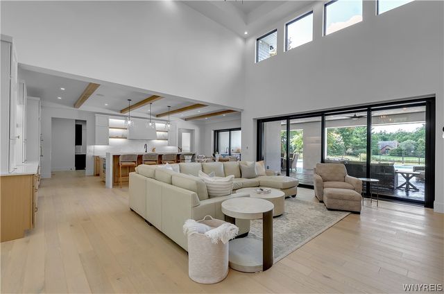 200 Paradise Road, Amherst, NY 14051