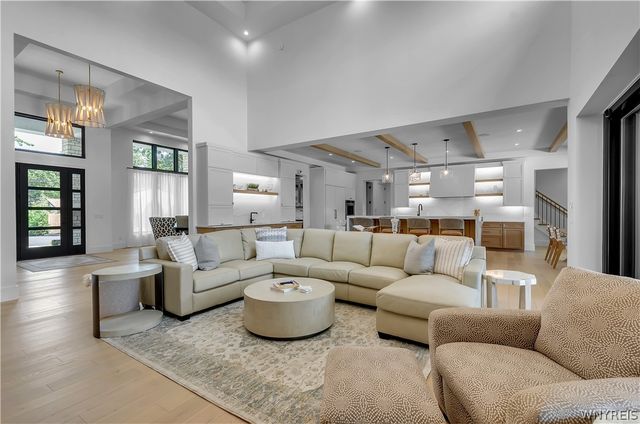 200 Paradise Road, Amherst, NY 14051