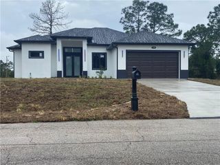 1254 Ellipse ST E, Lehigh Acres, FL 33974