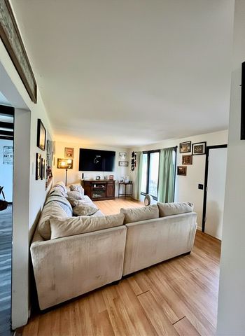 130 Colonial Dr, Hendersonville, TN 37075