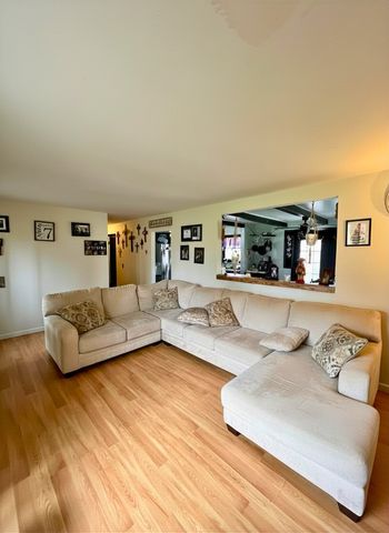 130 Colonial Dr, Hendersonville, TN 37075