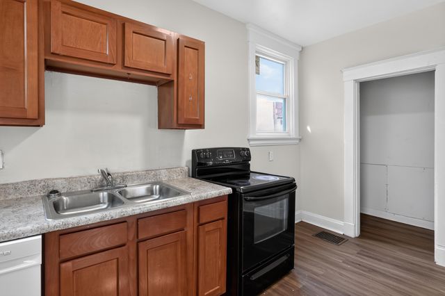 1518 Eastern Avenue, Covington, KY 41014