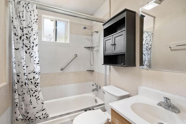 638 Andrew St, West Sacramento, CA 95605