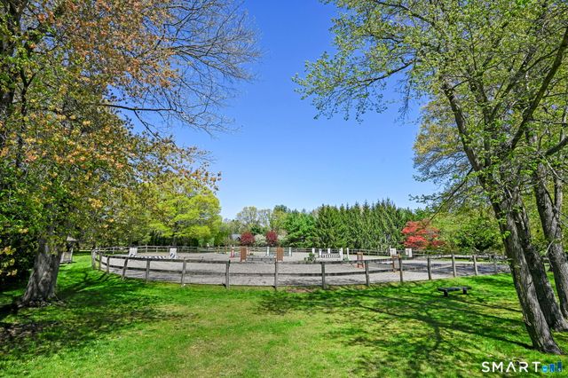 80-90 Comstock Hill Road, Norwalk, CT 06850