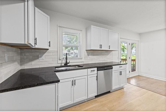 2308 NW 86TH Terrace, Kansas City, MO 64154