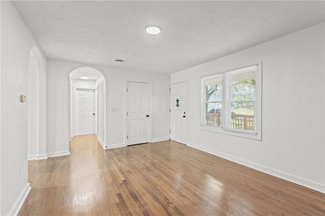 2308 NW 86TH Terrace, Kansas City, MO 64154