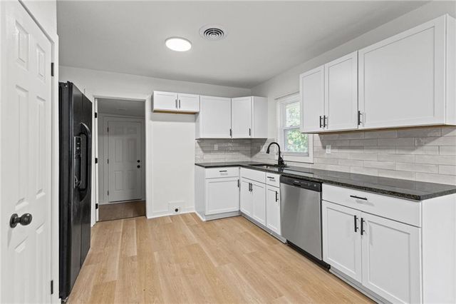 2308 NW 86TH Terrace, Kansas City, MO 64154