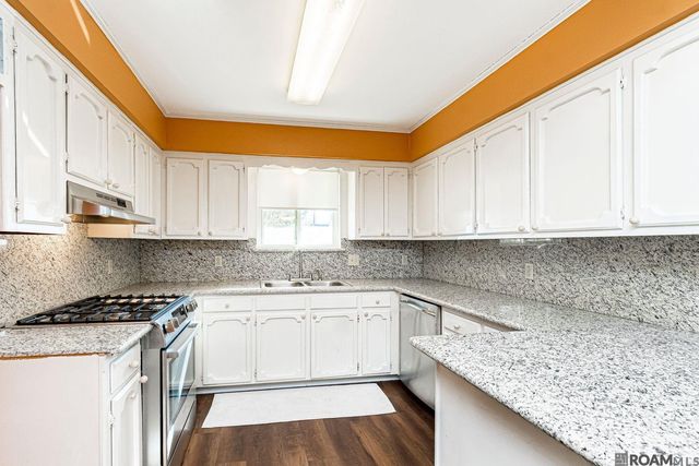 1026 W Tom Stokes Ct, Saint George, LA 70810