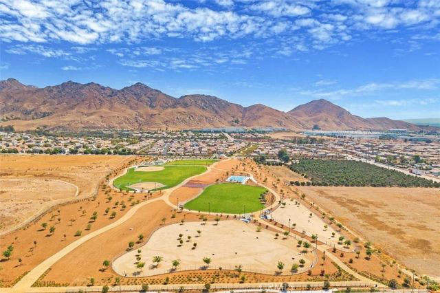 7188 Flourish, Riverside, CA 92507