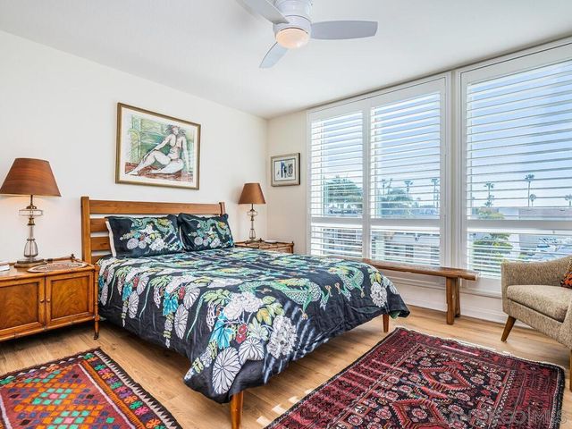 924 Hornblend Street 302, San Diego, CA 92109