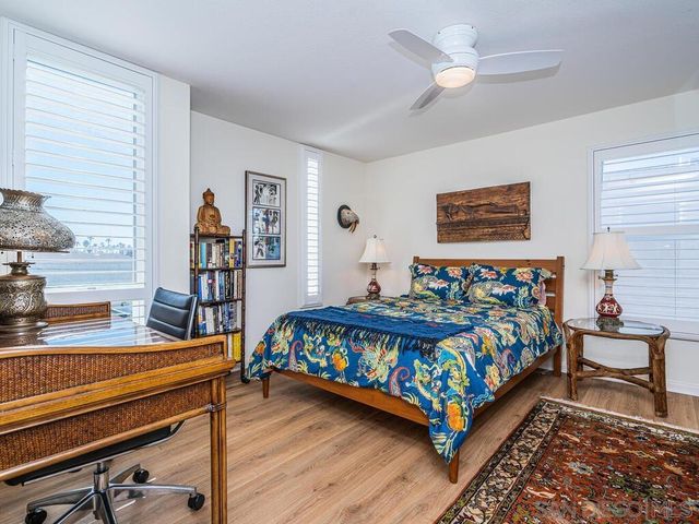 924 Hornblend Street 302, San Diego, CA 92109