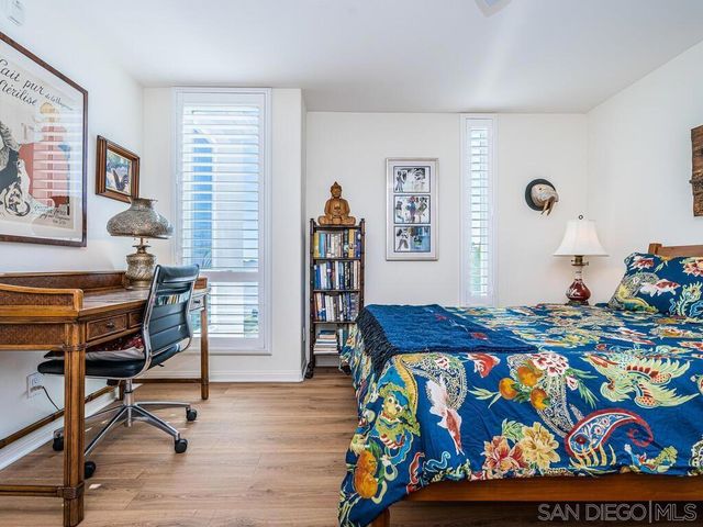 924 Hornblend Street 302, San Diego, CA 92109